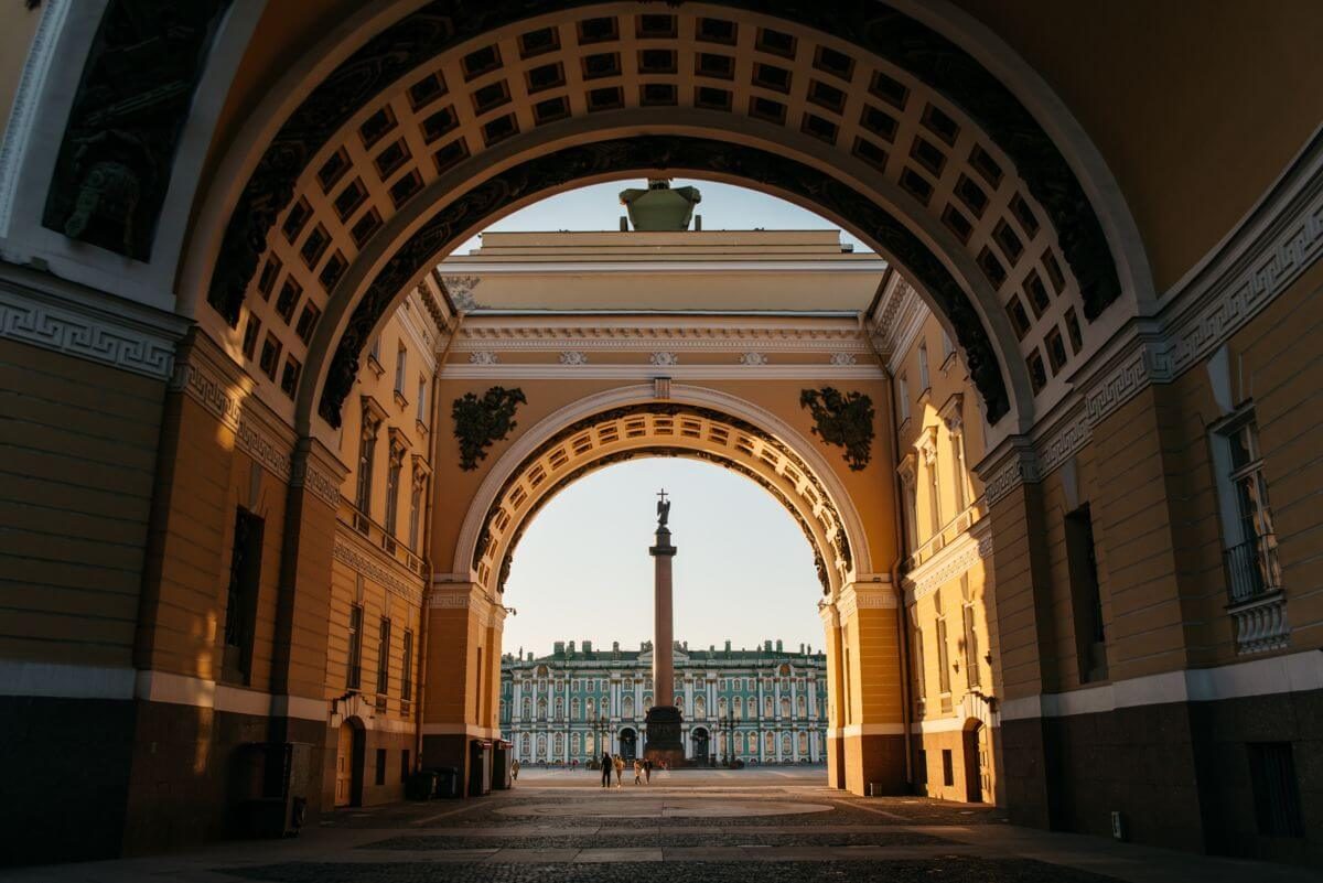 Арка Главного штаба в Петербурге